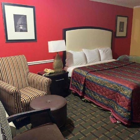 Stay Express Inn & Suites Demopolis Eksteriør billede