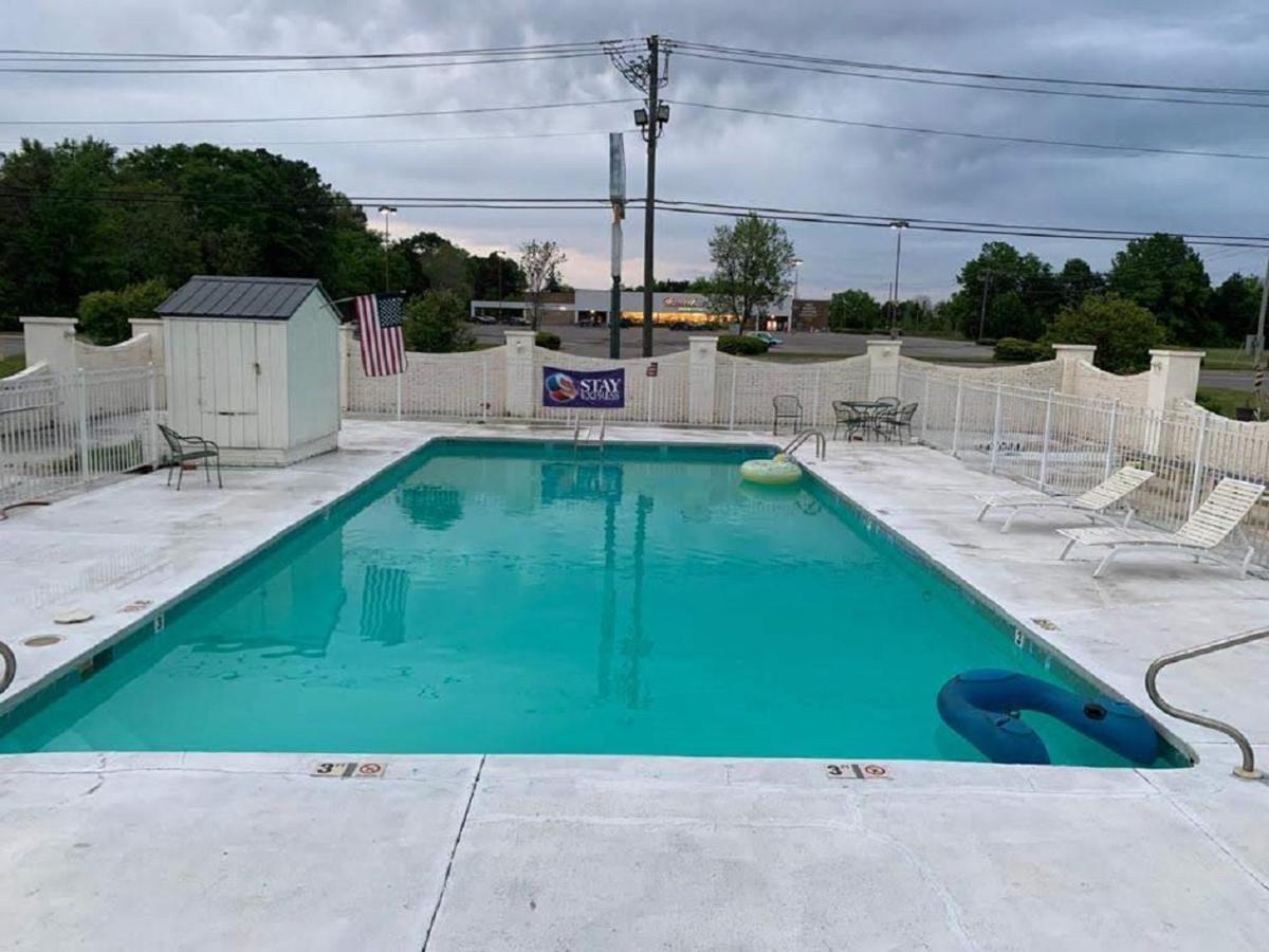 Stay Express Inn & Suites Demopolis Eksteriør billede